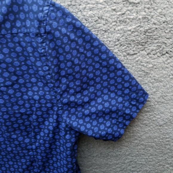 Denim & Flower L Geometric Blue Short Sleeve Button-Down Shirt 43" 28.5" 8.5" - Picture 10 of 12